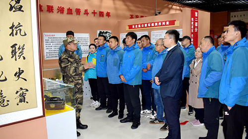 公司北景區(qū)運(yùn)營黨支部“奮斗百年路 啟航新征程--學(xué)黨史、悟思想、辦實(shí)事、開新局”寒蔥嶺密營遺址愛國主義教育實(shí)地考察主題黨日活動(dòng)